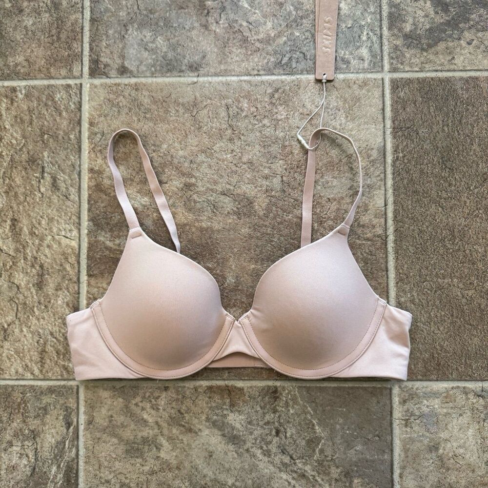 Skims Fits Everybody T-shirt Bra Clay Size 34A